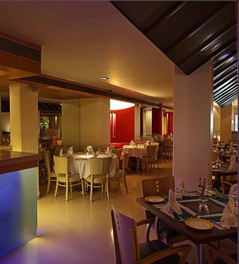 The Royal Orchid Hotel, Chembur มุมไบ ภายนอก รูปภาพ