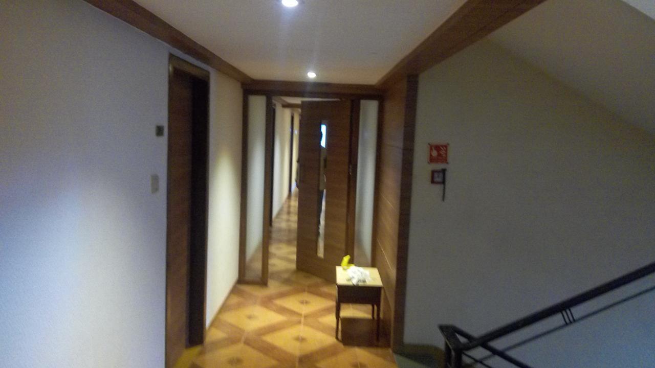 The Royal Orchid Hotel, Chembur มุมไบ ภายนอก รูปภาพ