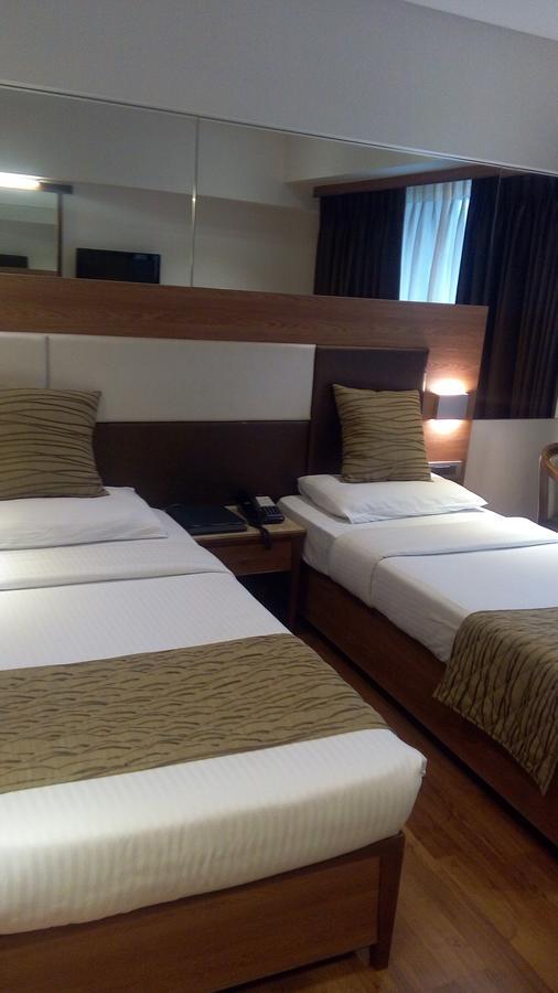 The Royal Orchid Hotel, Chembur มุมไบ ภายนอก รูปภาพ