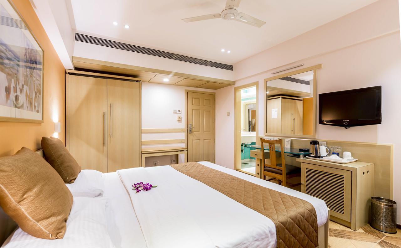 The Royal Orchid Hotel, Chembur มุมไบ ภายนอก รูปภาพ